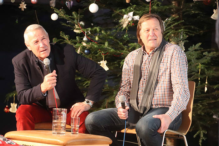 Eishockeylegenden an der Staatlichen Realschule Landshut