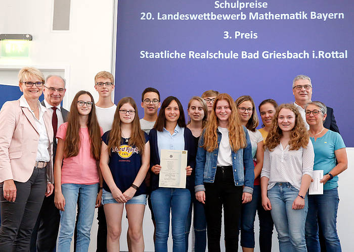 Staatliche Realschule Bad Griesbach erfolgreich beim 20. Landeswettbewerb Mathematik