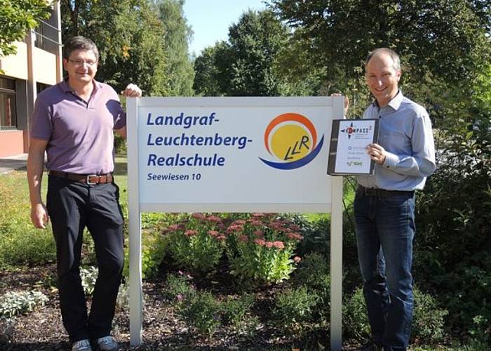 Landgraf–Leuchtenberg–Realschule Osterhofen ist zertifizierte KOMPASS-Schule.