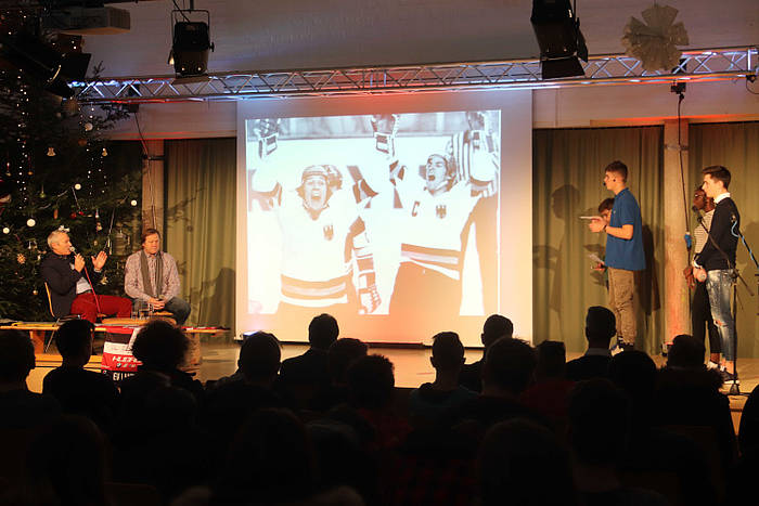 Eishockeylegenden an der Staatlichen Realschule Landshut