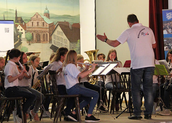 Staatlichen Realschule Vilsbiburg belegt den ersten Platz beim Bläserklassenwettbewerb