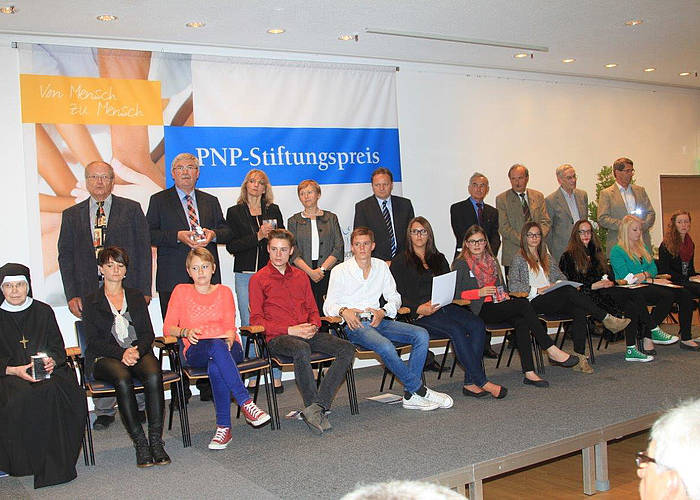 PNP-Stiftung zeichnet engagierte Schülerinnen und Schüler aus